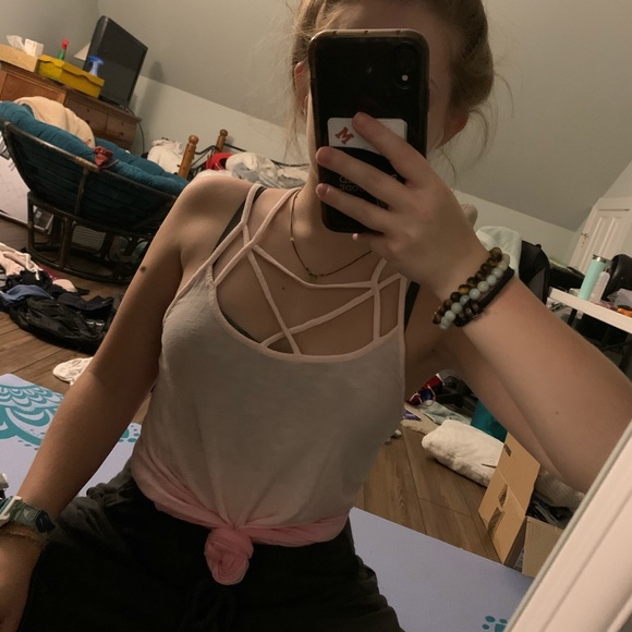 AE Tank Top - Picture 6 of 6